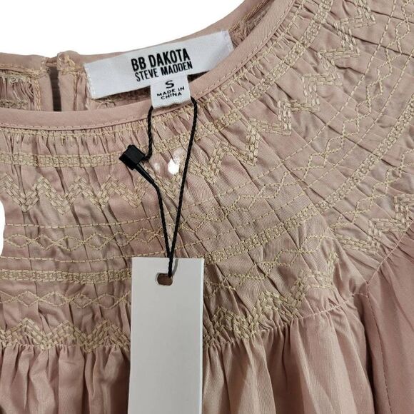 BB DAKOTA x Steve Madden 
Women's Under The Moon Dress pale pink sixe small - Picture 3 of 9